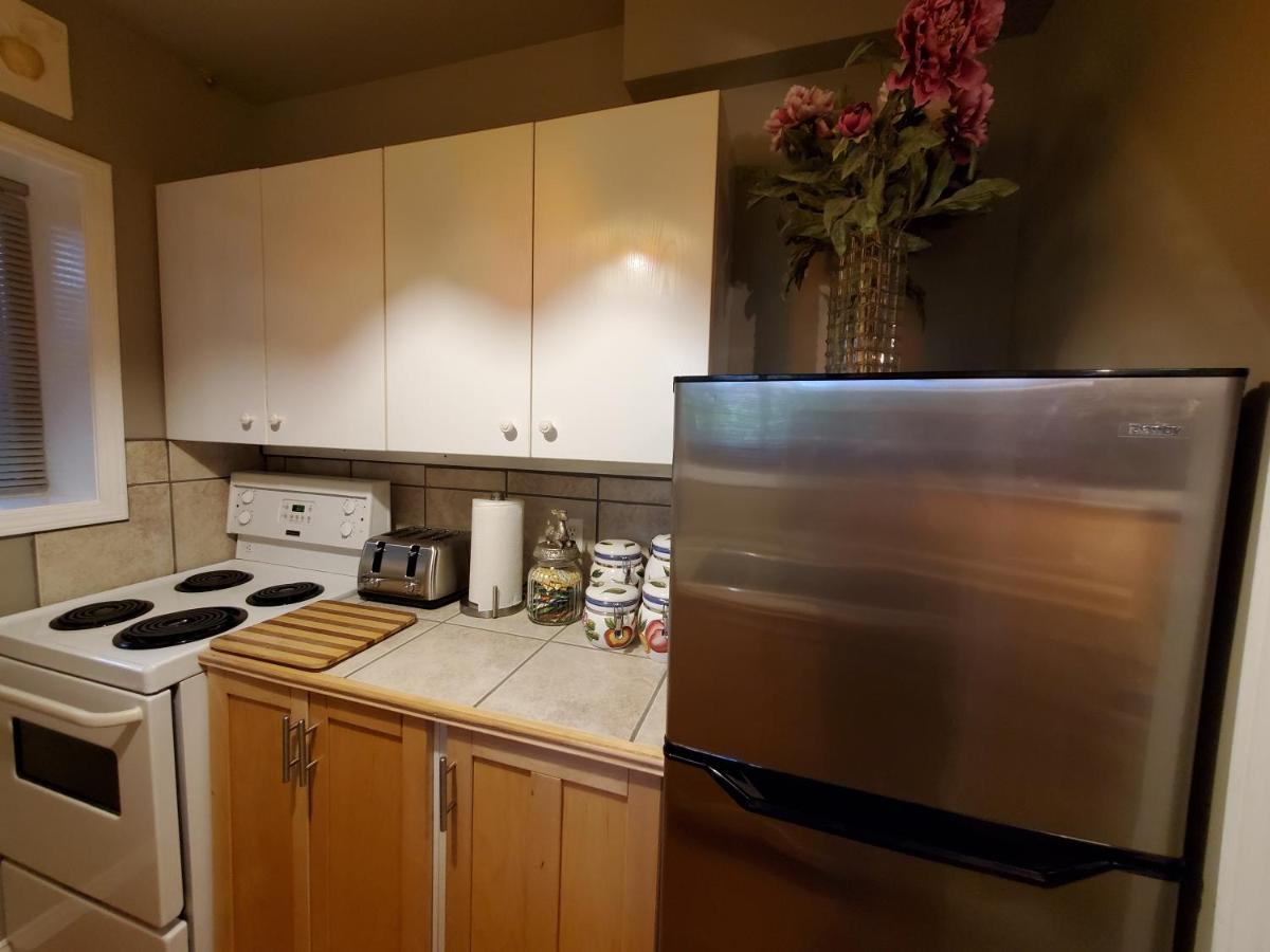 Shambhala Bed And Breakfast Buckhorn Exterior photo